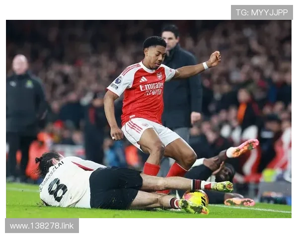 阿森纳与利物浦巅峰对决直播：英超焦点战火爆上演